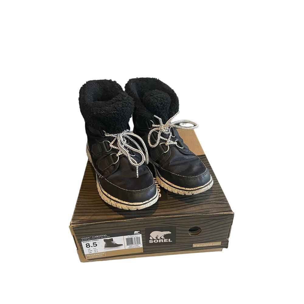 Sorel Cozy Carnival Waterproof Boot Size 8.5